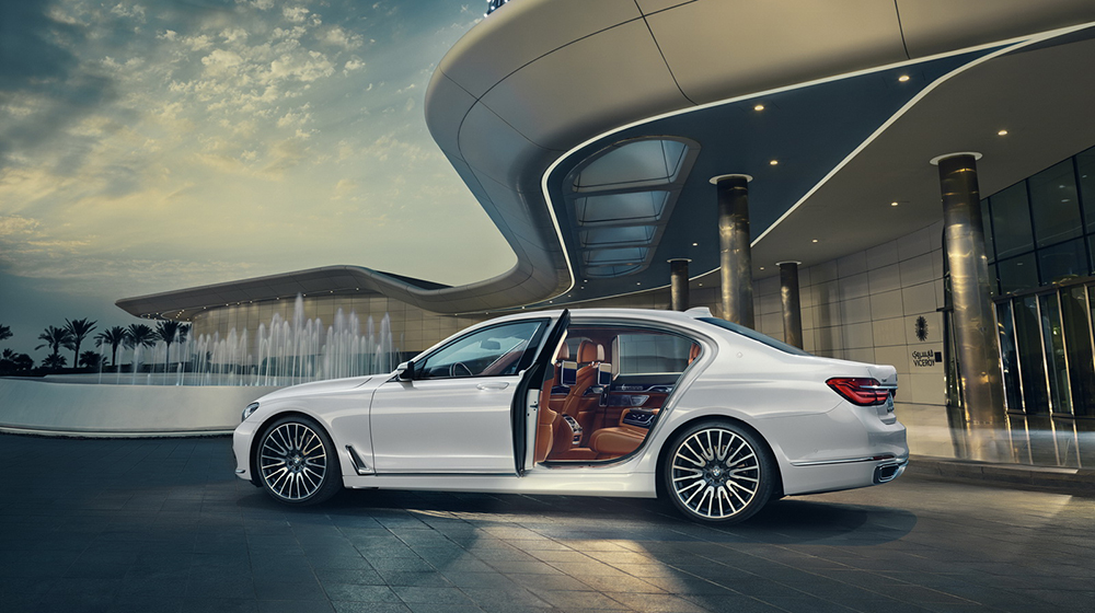 BMW 7-Series Solitaire