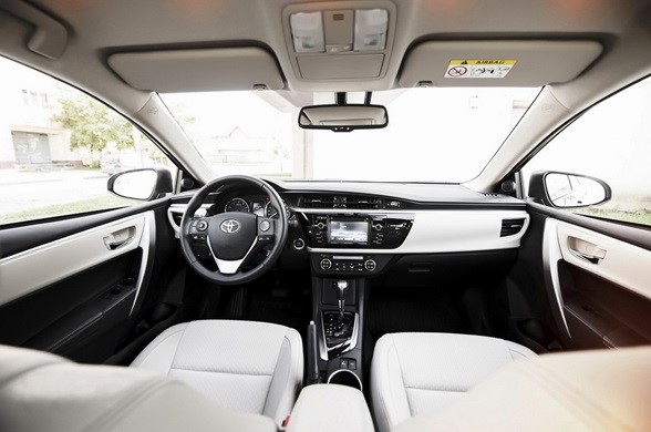 Vì sao Toyota Corolla altis 2016 hút khách?