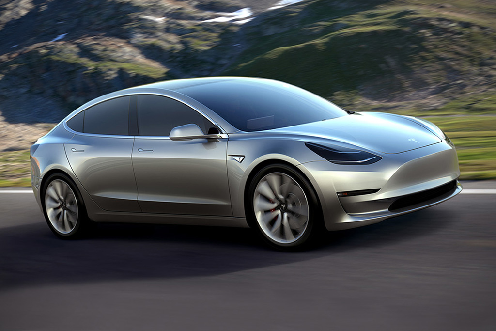 Tesla Model 3 - ôtô điện mới giá 35.000 USD
