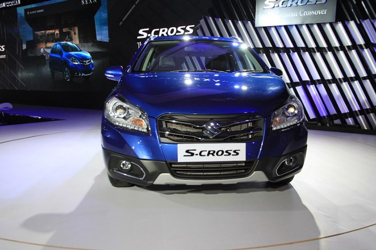 Suzuki S-Cross: Xe giá rẻ, bán chạy như tôm tươi