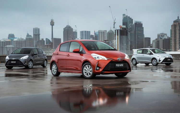 Toyota Yaris 2017 bổ sung nhiều trang bị, giá từ 15.290 USD