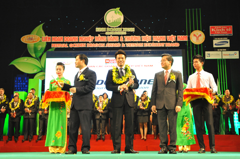 Bridgestone Việt Nam nhận giải thưởng Rồng vàng