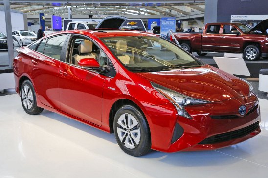 Toyota Prius 2016 là mẫu xe hybrid tiết kiệm nhiên liệu nhất
