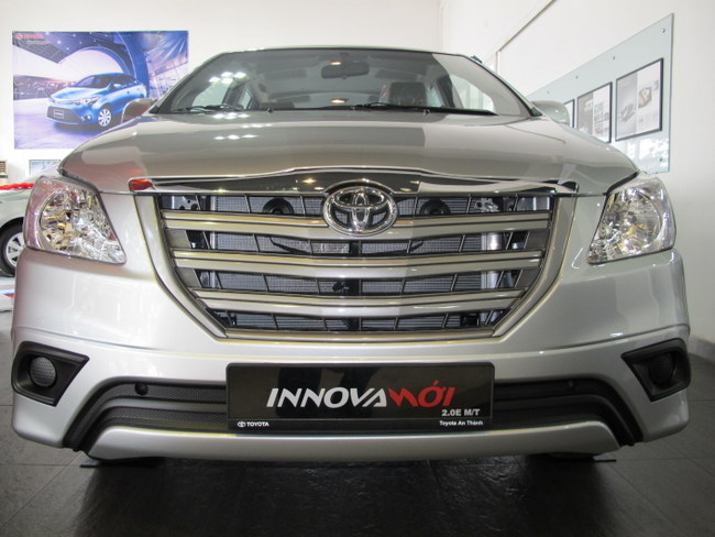 Toyota Innova 2014