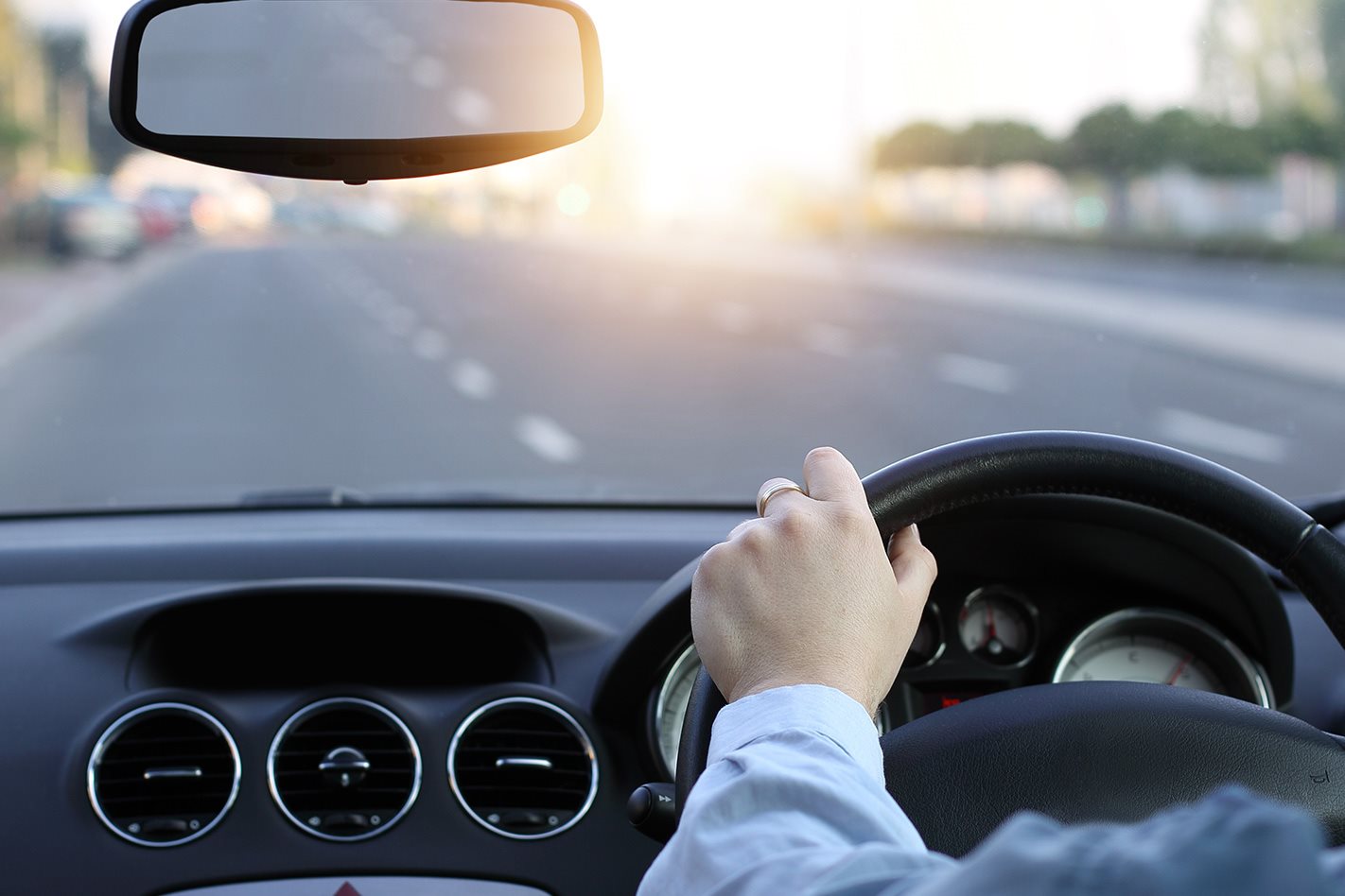 6 điều cấm kỵ khi lái xe ở tốc độ cao - tài xế Việt cần nhớ