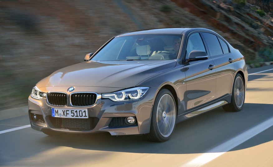 BMW 320i 2016 được trang bị màn hình hiển thị 6,5 inch