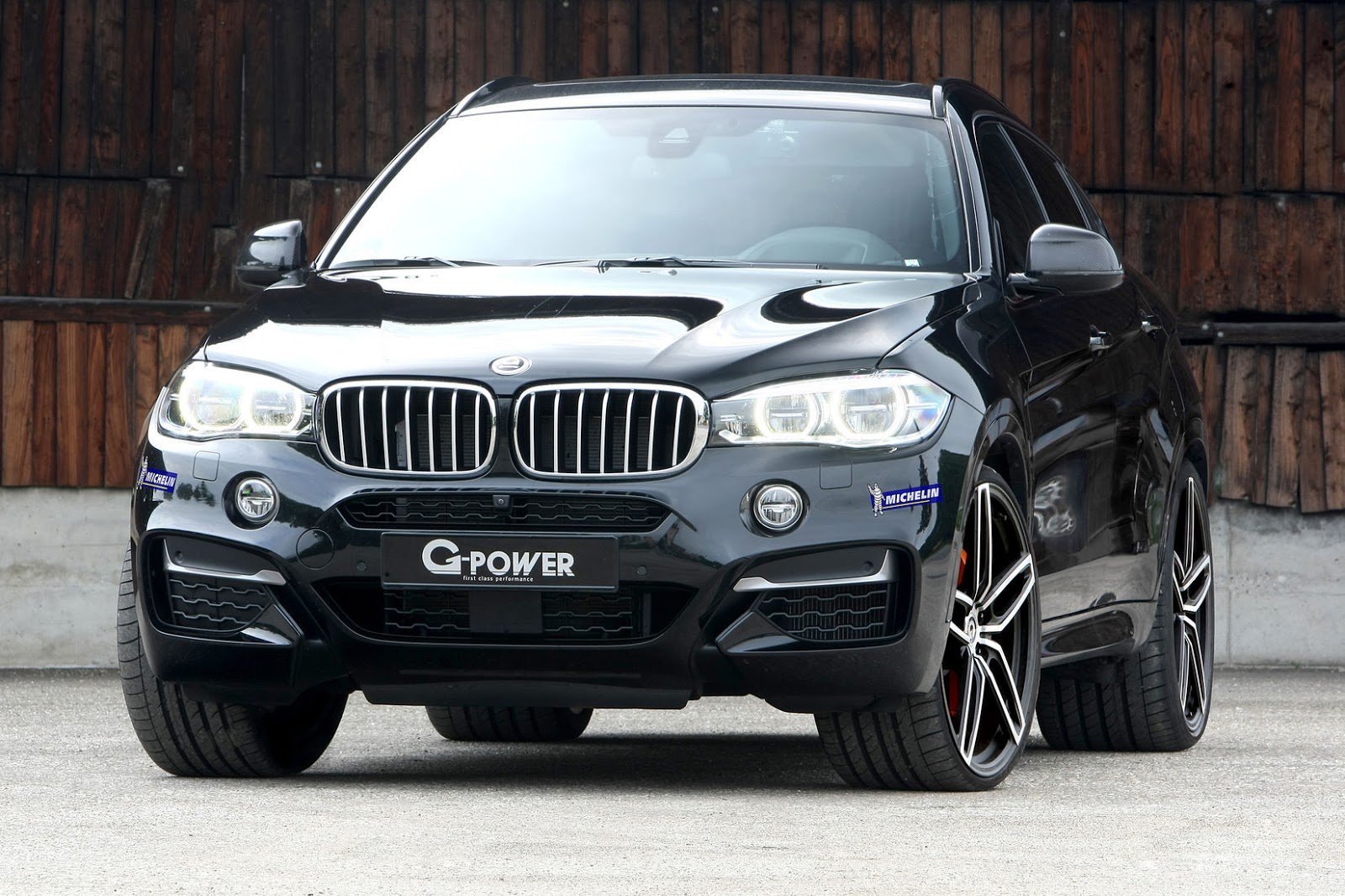 bản độ BMW X6 M50d