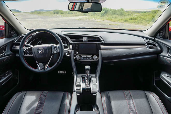 Honda Civic RS – Thiết kế thể thao, động cơ vượt trội