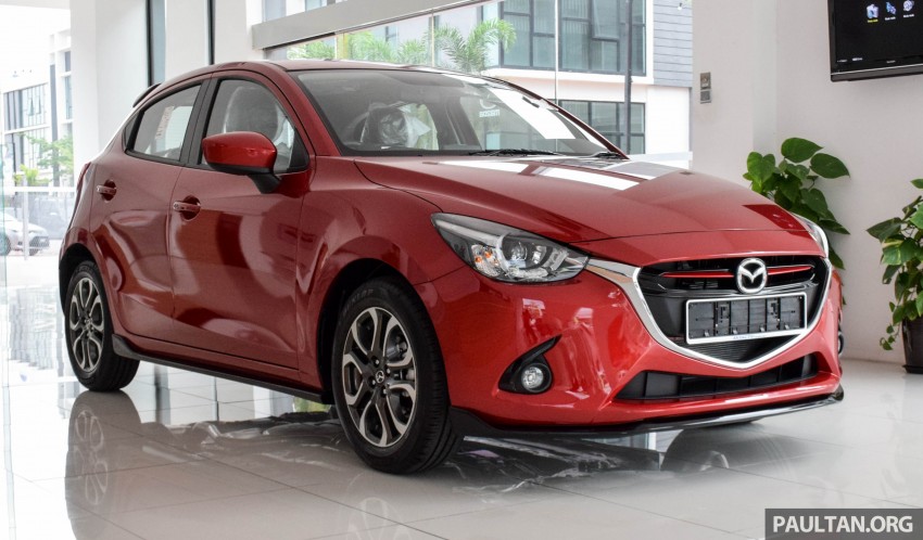 Mazda2 2016 màu đỏ Soul Red