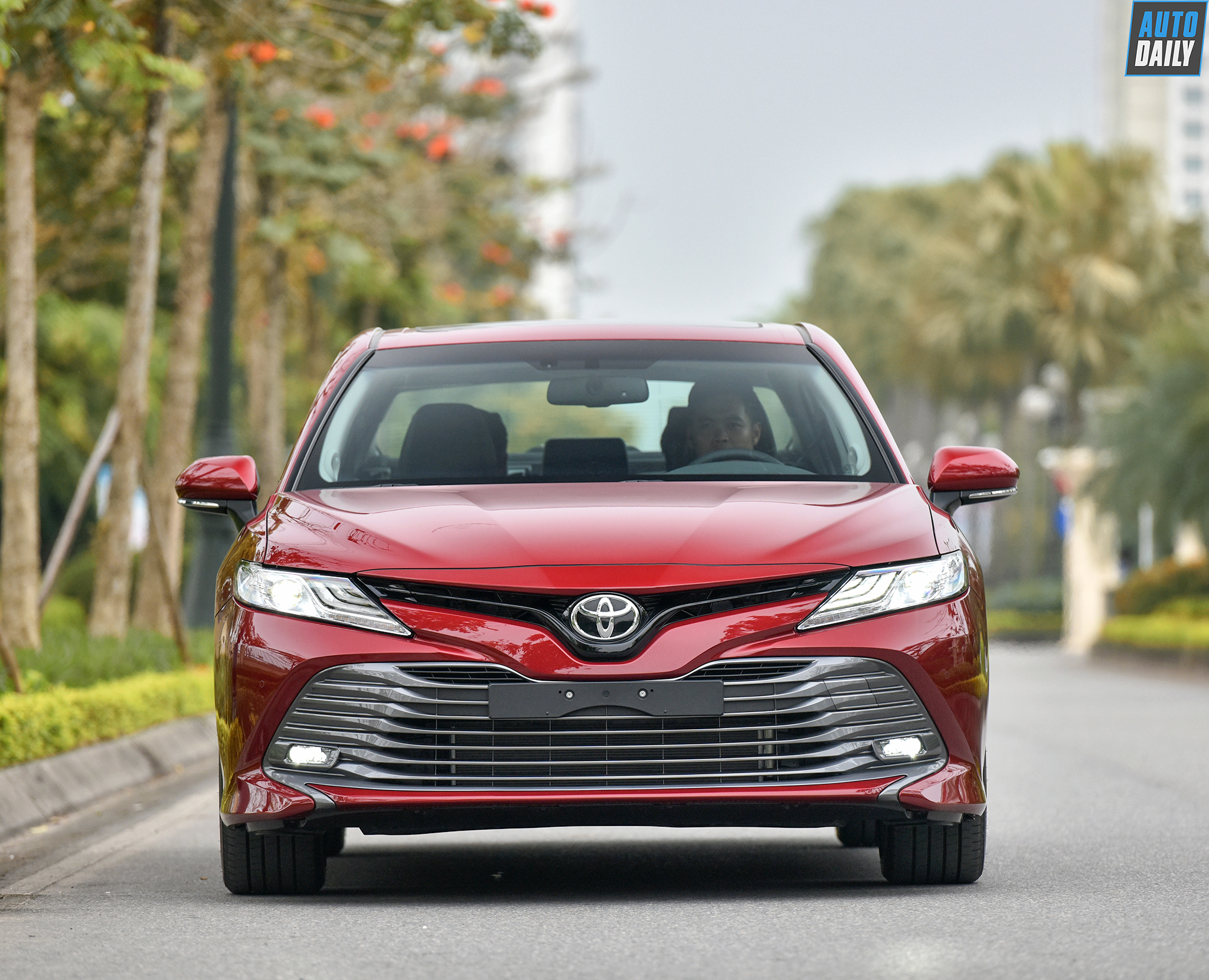 Toyota Camry 2019 chính thức ra mắt tại Việt Nam